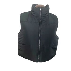 NWT Black Boxy Crop Puffer vest